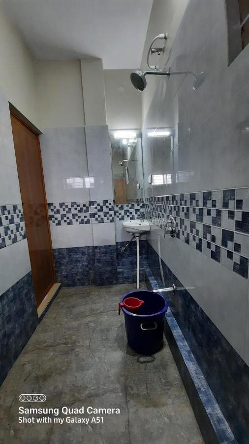 Varam Homestay Madikeri Zewnętrze zdjęcie