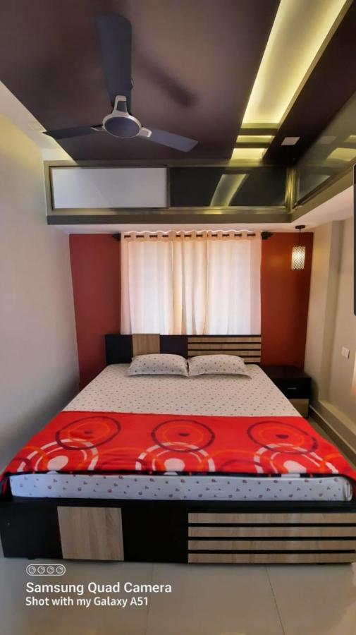 Varam Homestay Madikeri Zewnętrze zdjęcie