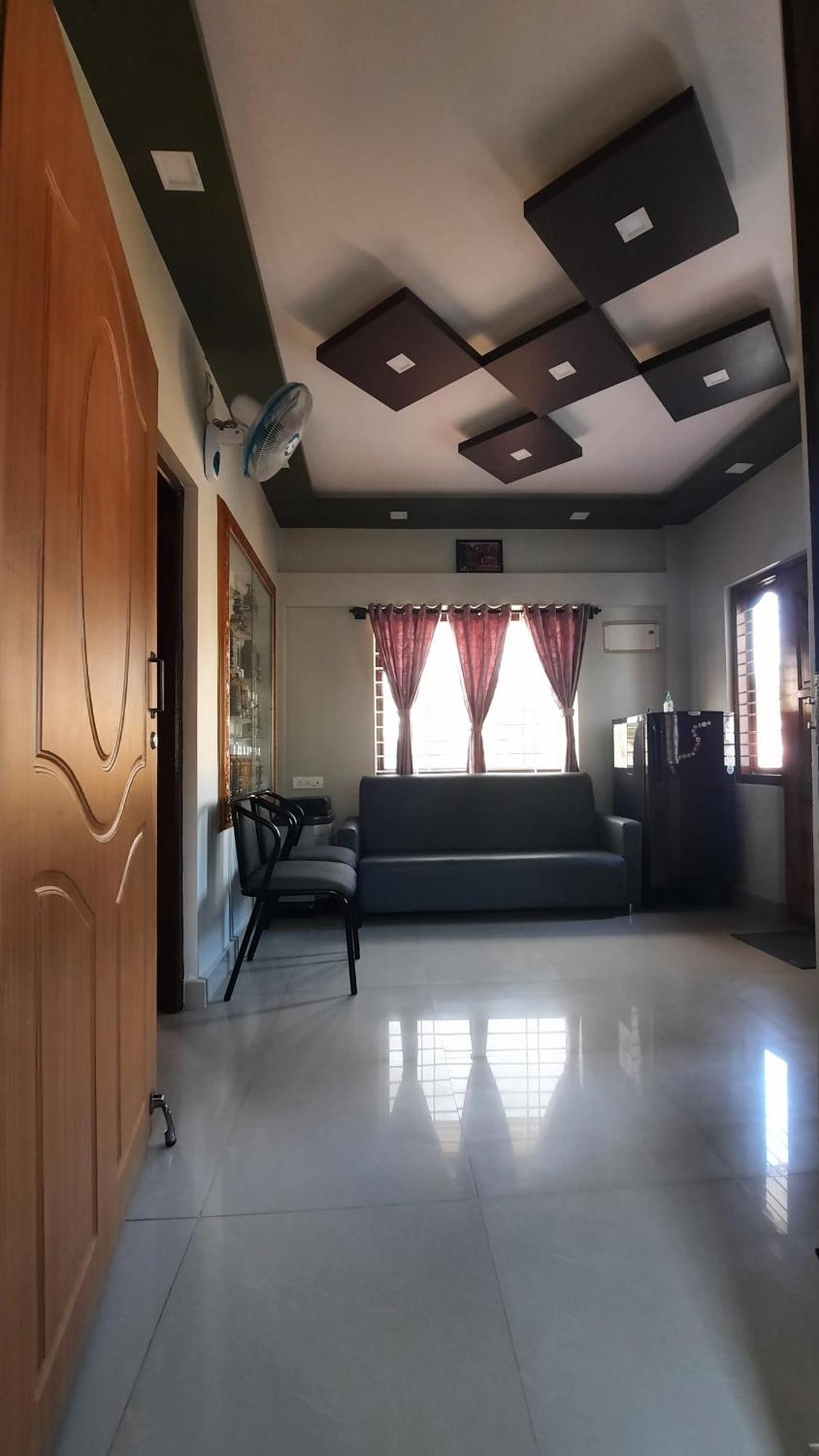 Varam Homestay Madikeri Zewnętrze zdjęcie